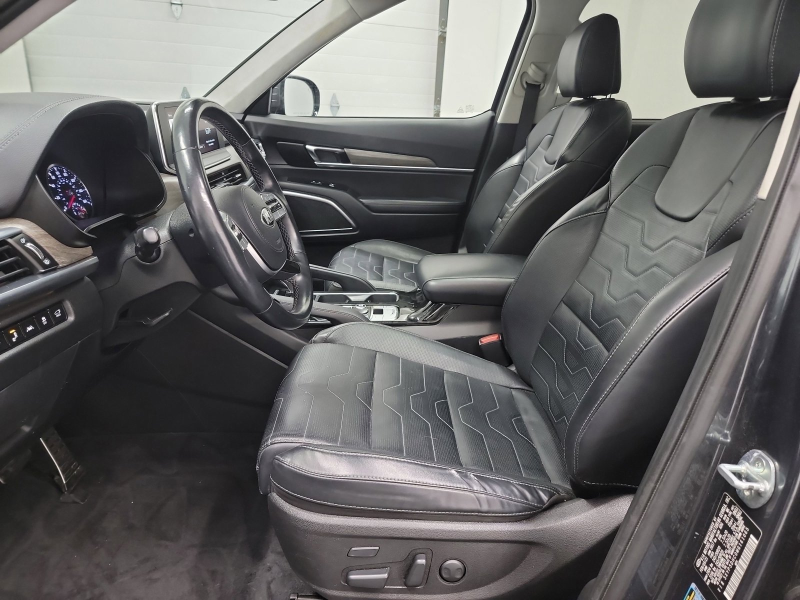 Used 2021 Kia Telluride SX w/ SX Prestige Package AWD/4WD image 12