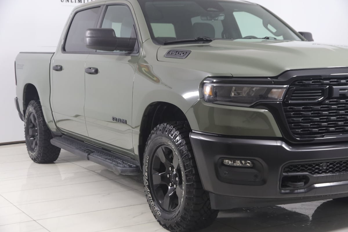 Used 2026 RAM 1500 Warlock AWD/4WD image 32