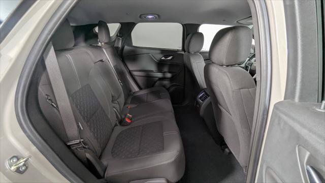 Used 2021 Chevrolet Blazer LT FWD image 19