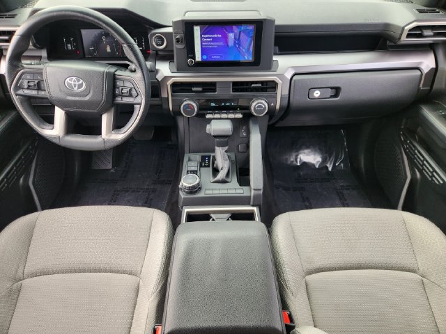 Used 2025 Toyota 4Runner SR5 AWD/4WD image 18