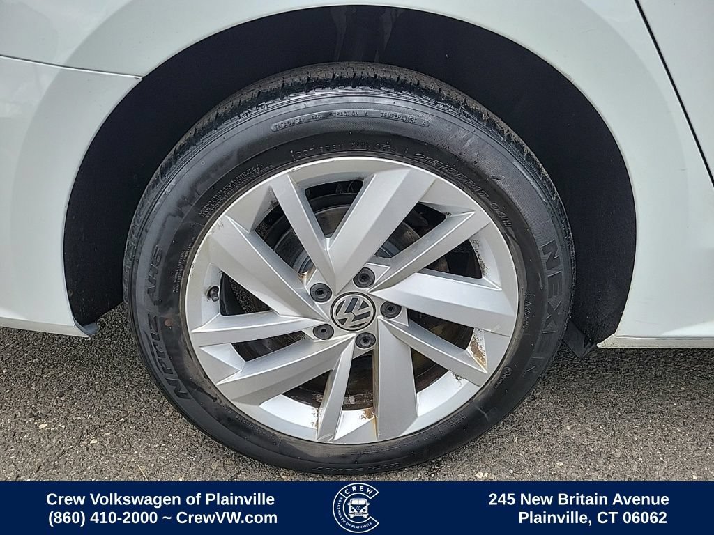 Used 2018 Volkswagen Passat 2.0T SE FWD image 20