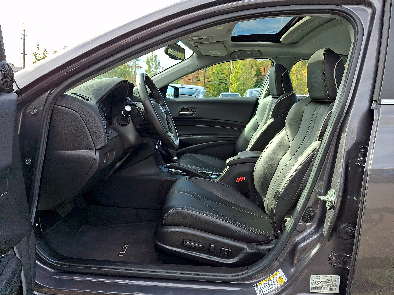 Certified 2020 Acura ILX w/ Technology Package FWD image 13