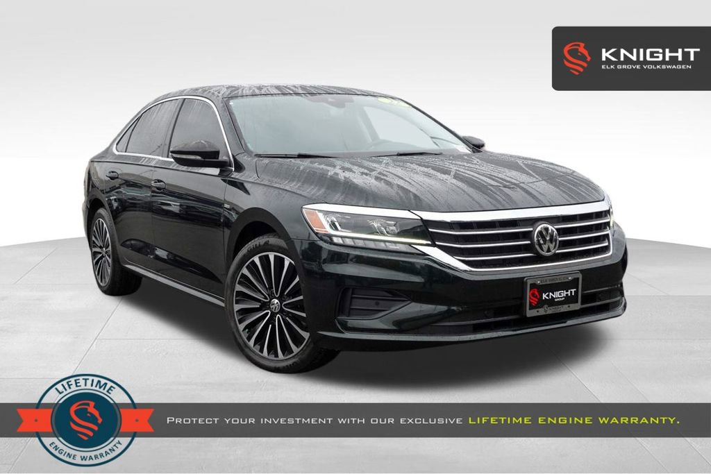 Used 2022 Volkswagen Passat 2.0T image 1