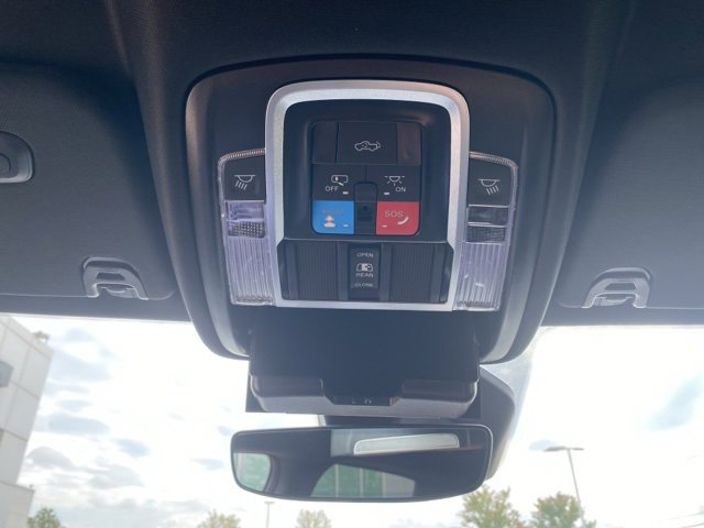 New 2026 RAM 1500 4x4 Crew Cab image 21
