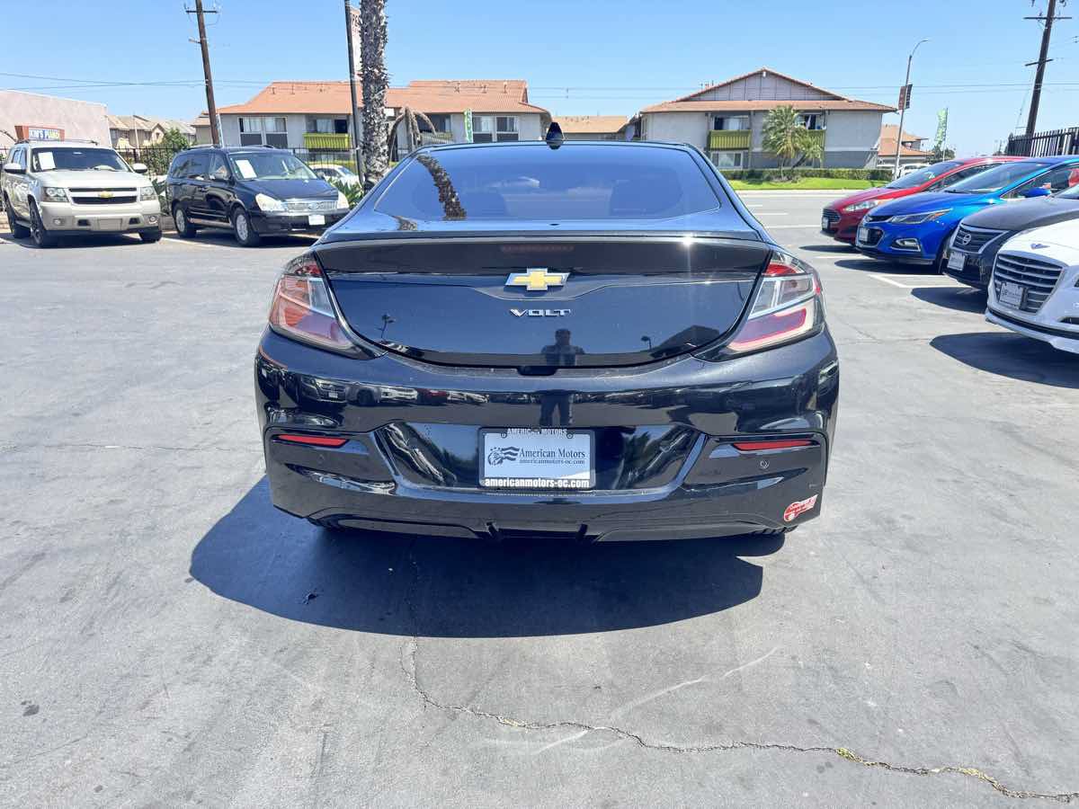 Used 2017 Chevrolet Volt Premier w/ Driver Confidence II Package FWD image 3