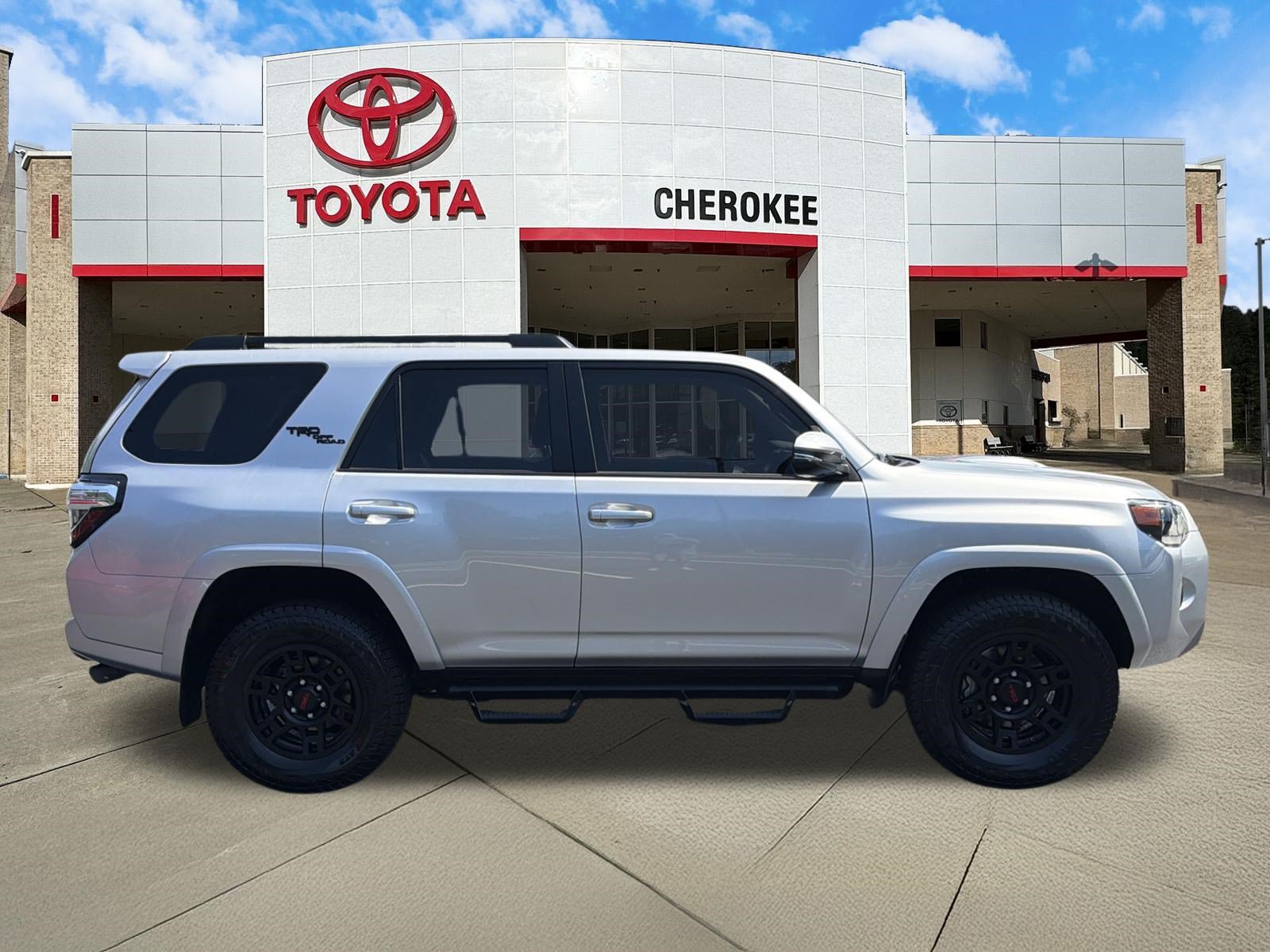 Used 2023 Toyota 4Runner TRD Off-Road Premium w/ Moonroof Package AWD/4WD image 4