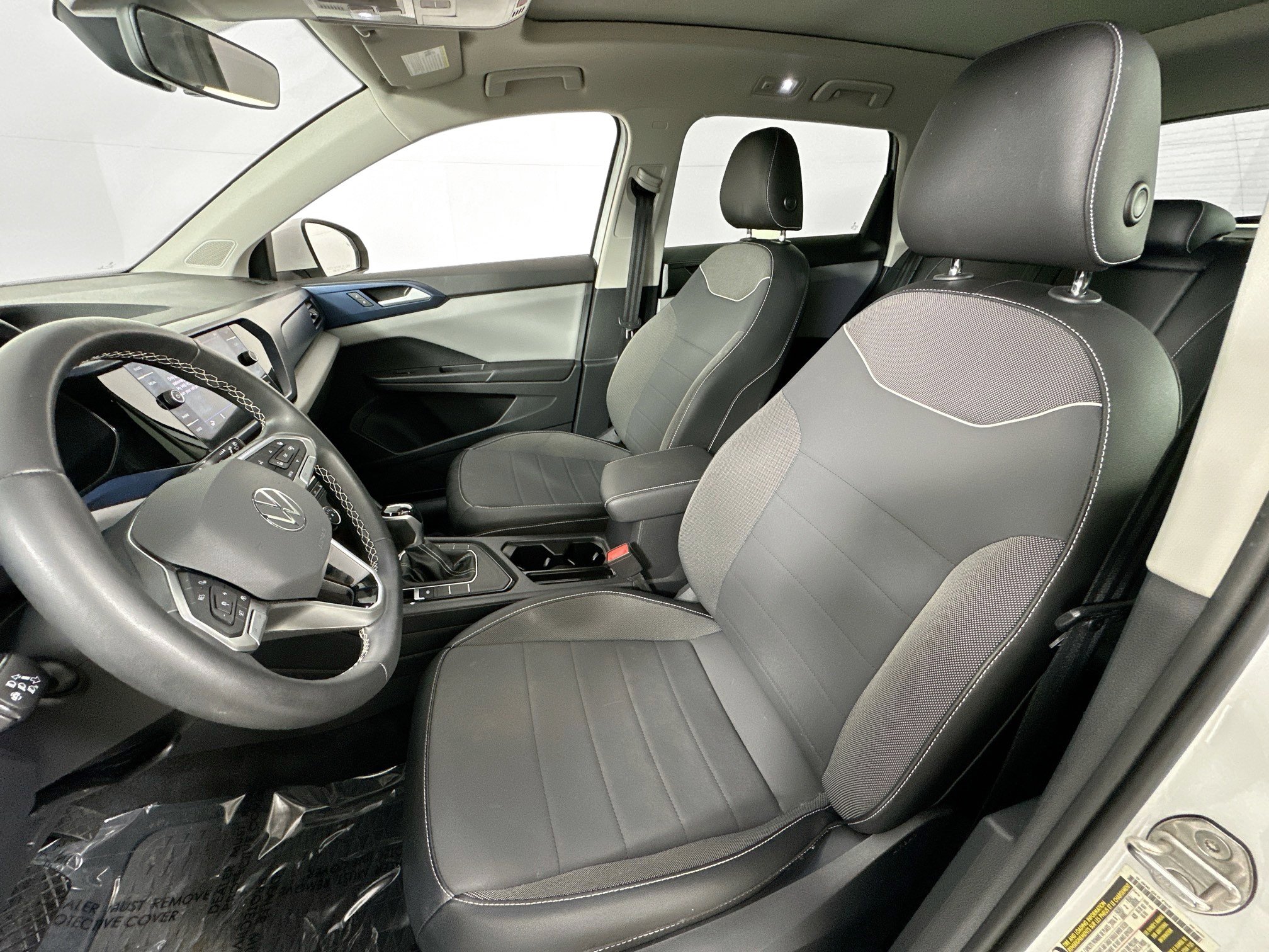 Used 2023 Volkswagen Taos SE image 20