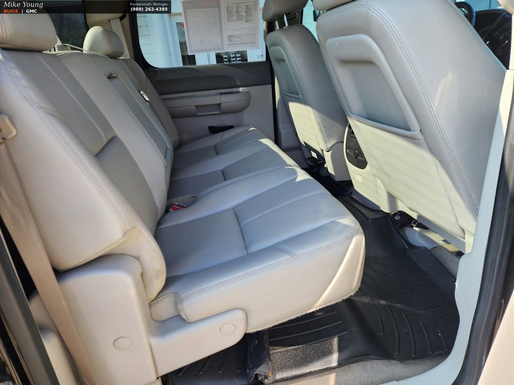 Used 2013 Chevrolet Silverado 2500 LT w/ Interior Plus Package image 18