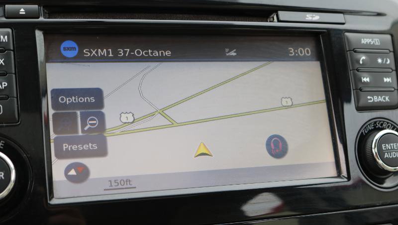 Used 2017 Nissan Rogue Sport SV w/ SV Premium Package image 16