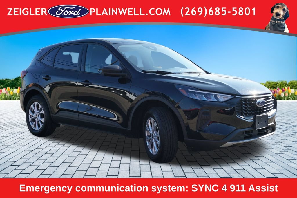 Used 2025 Ford Escape Active AWD/4WD image 7