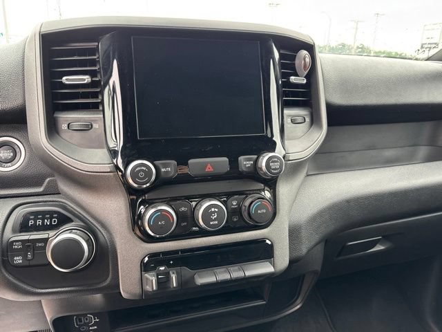 Used 2024 RAM 2500 Tradesman w/ Chrome Appearance Group AWD/4WD image 15