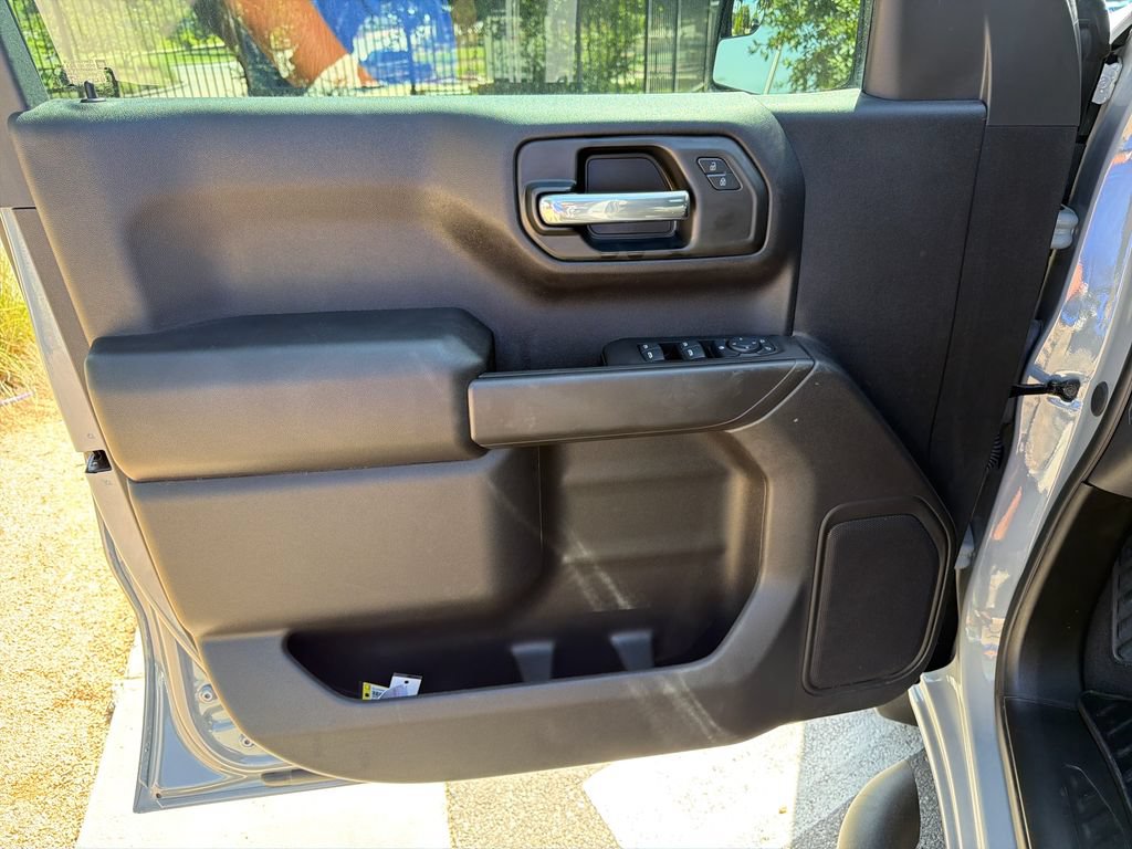 Used 2025 Chevrolet Silverado 1500 Custom w/ Turbomax Blackout Package RWD image 21
