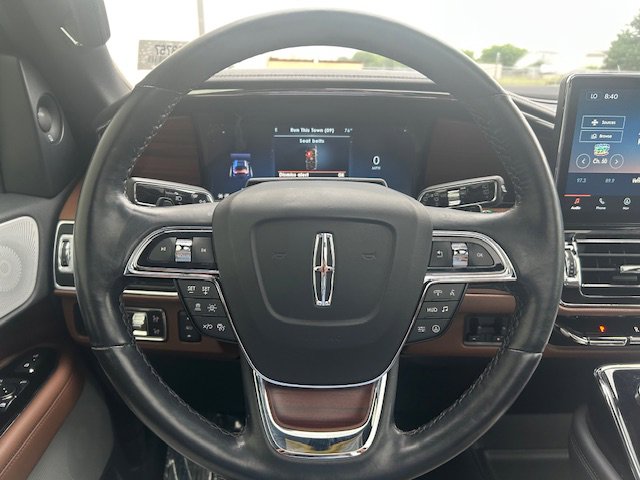 Used 2023 Lincoln Navigator Reserve RWD image 22