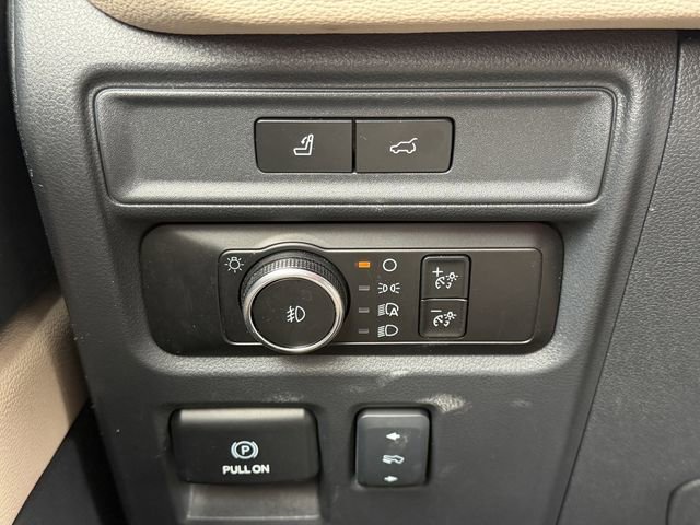 Used 2024 Ford Expedition Max Limited image 24