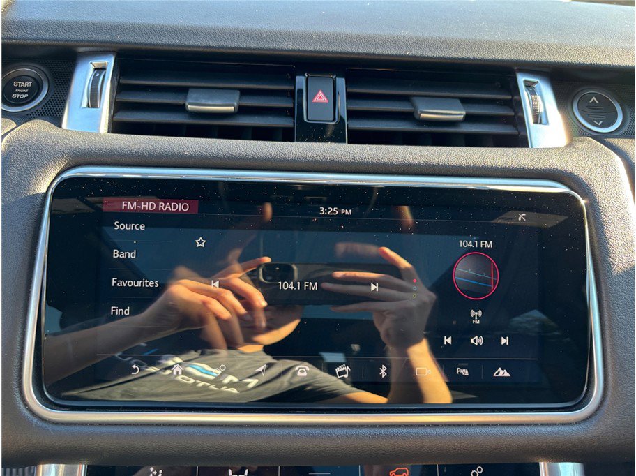 Used 2019 Land Rover Range Rover Sport HSE image 31