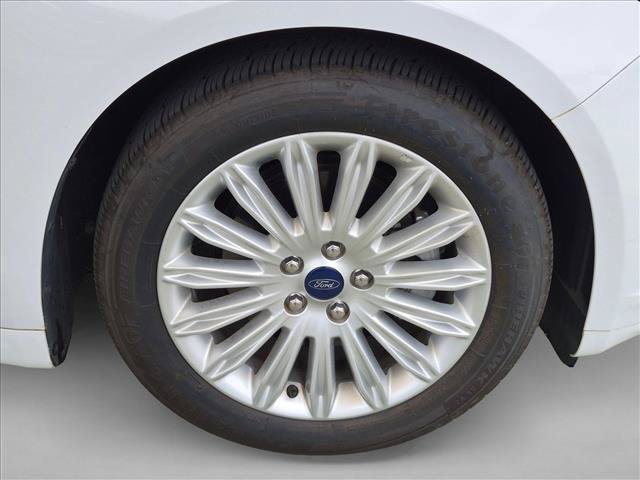 Used 2015 Ford Fusion SE FWD image 21
