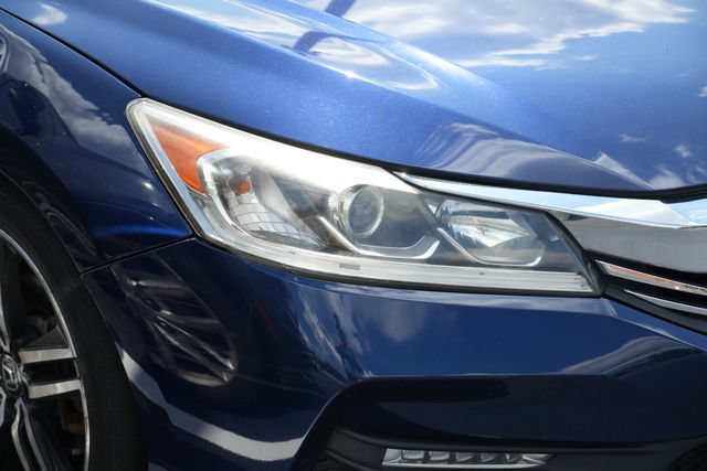 Used 2016 Honda Accord Sport image 3