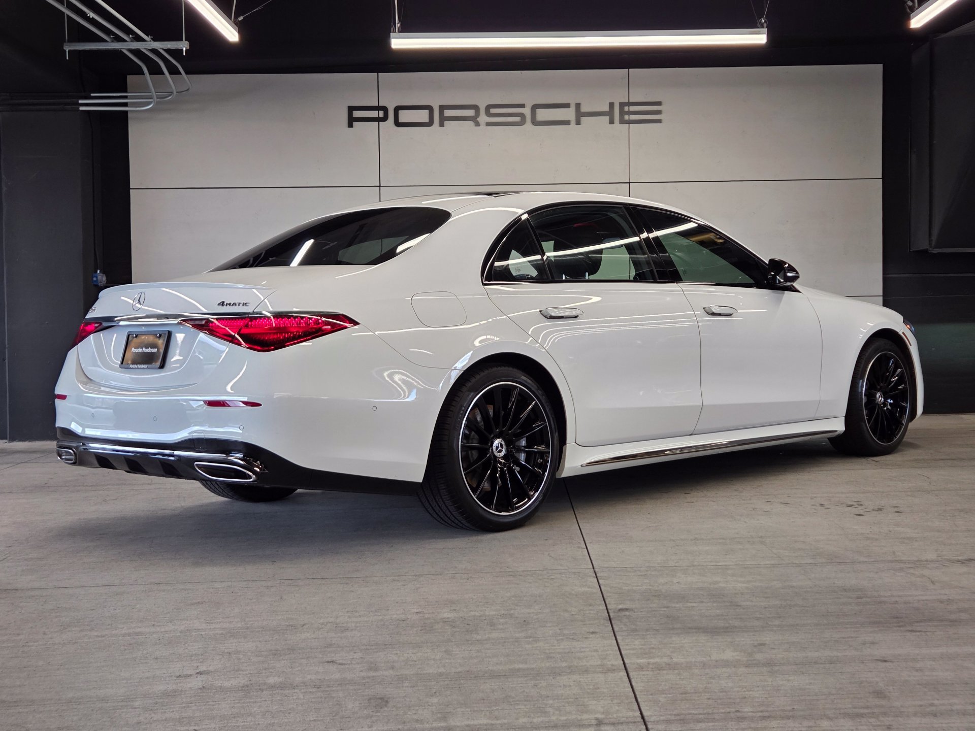 Used 2024 Mercedes-Benz S 580 4MATIC Sedan image 6