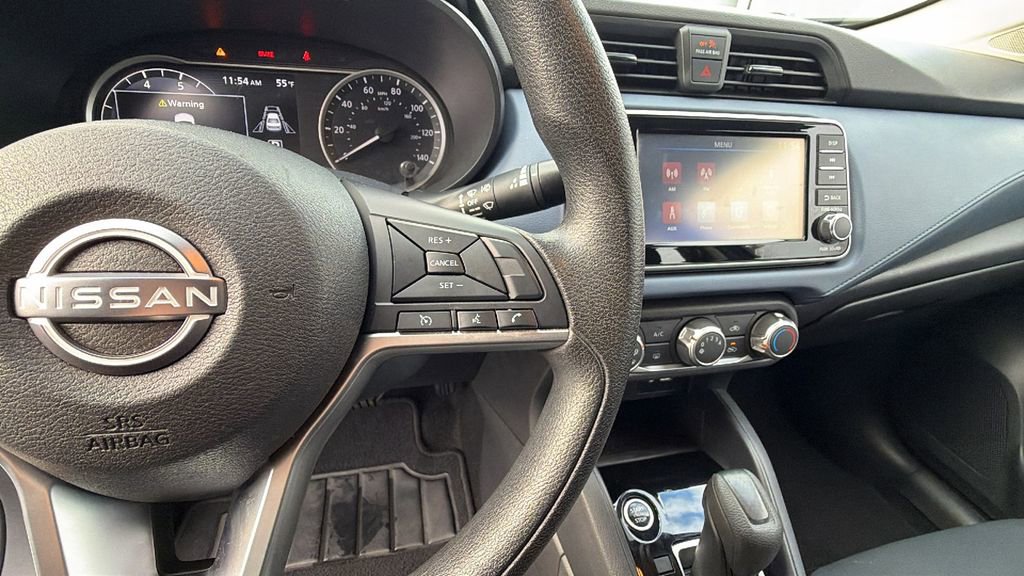 Used 2023 Nissan Versa SV image 28