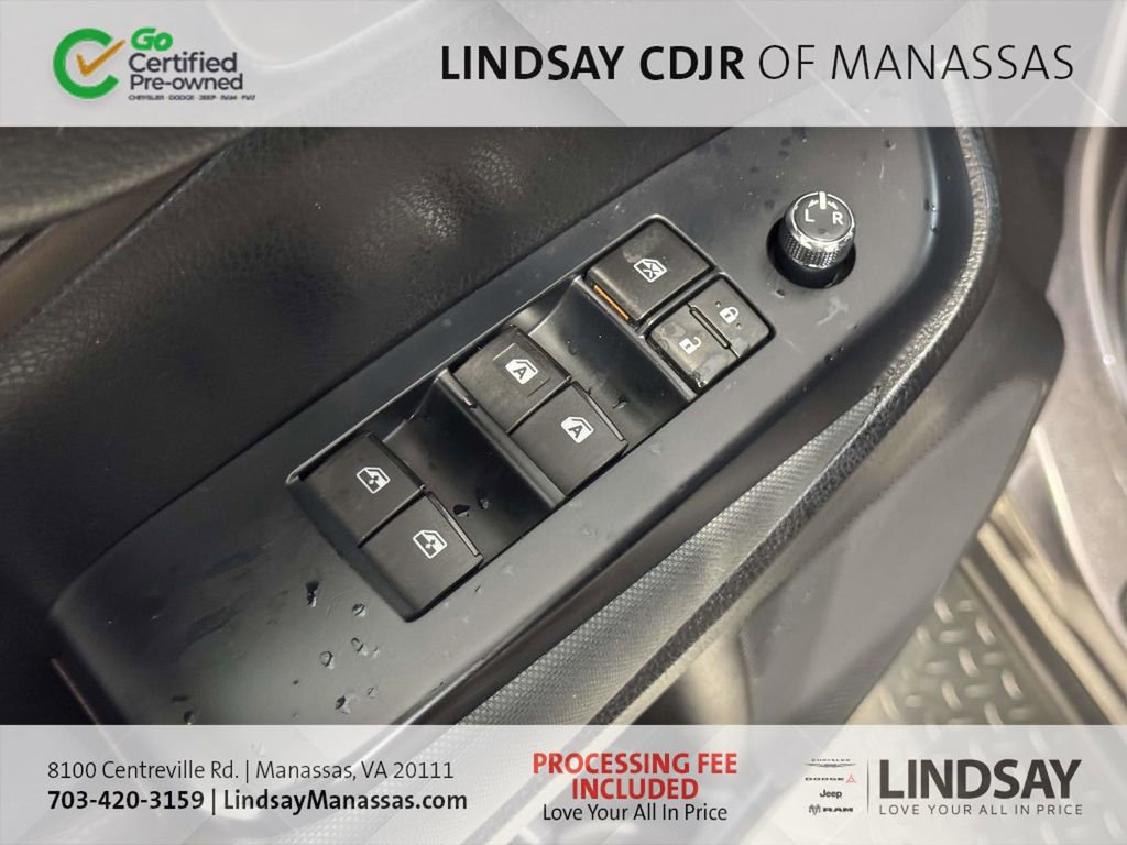 Used 2019 Toyota Highlander LE image 28