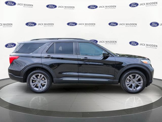 Certified 2023 Ford Explorer XLT w/ Equipment Group 202A AWD/4WD image 6