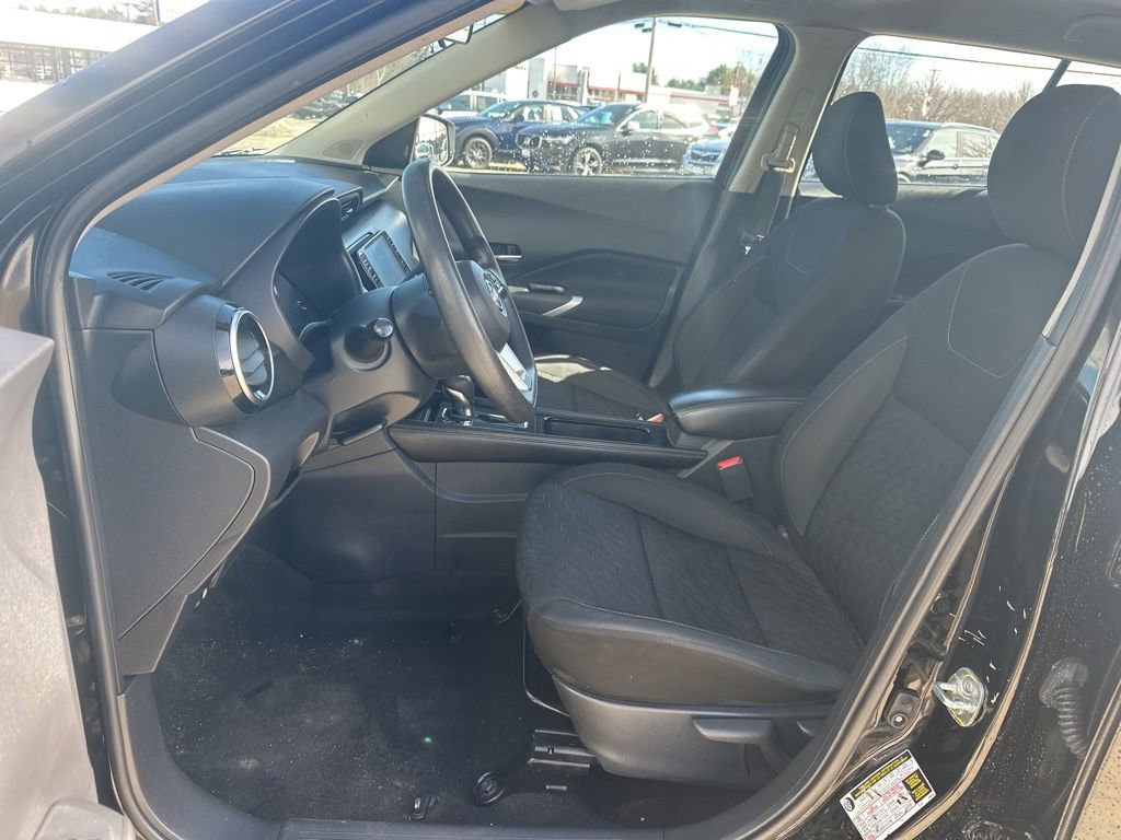Used 2023 Nissan Kicks SV FWD image 15