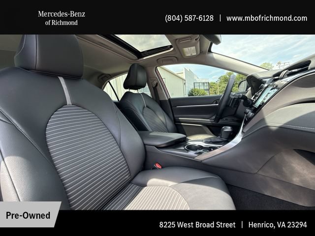 Used 2020 Toyota Camry SE w/ Convenience Package FWD image 17