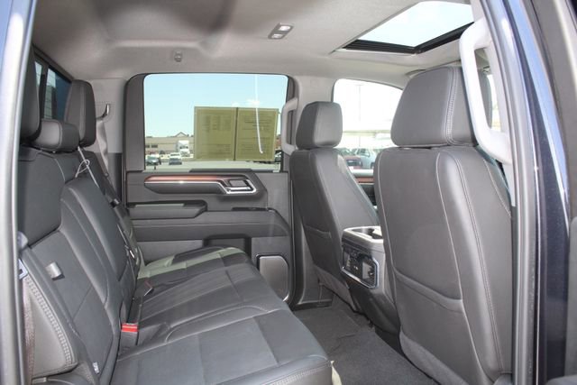 Used 2024 GMC Sierra 2500 Denali w/ Denali Reserve Package AWD/4WD image 17