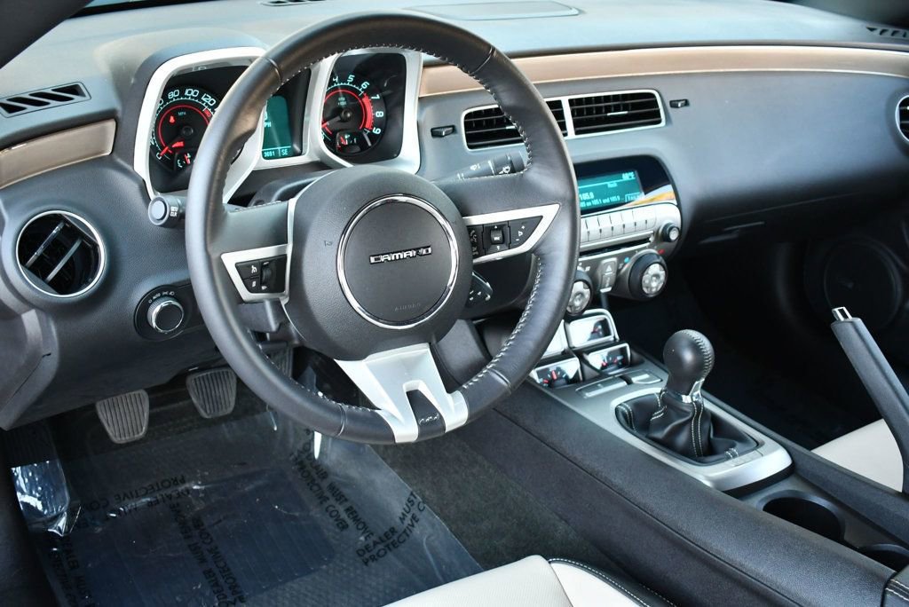 Used 2010 Chevrolet Camaro SS w/ RS Package image 39
