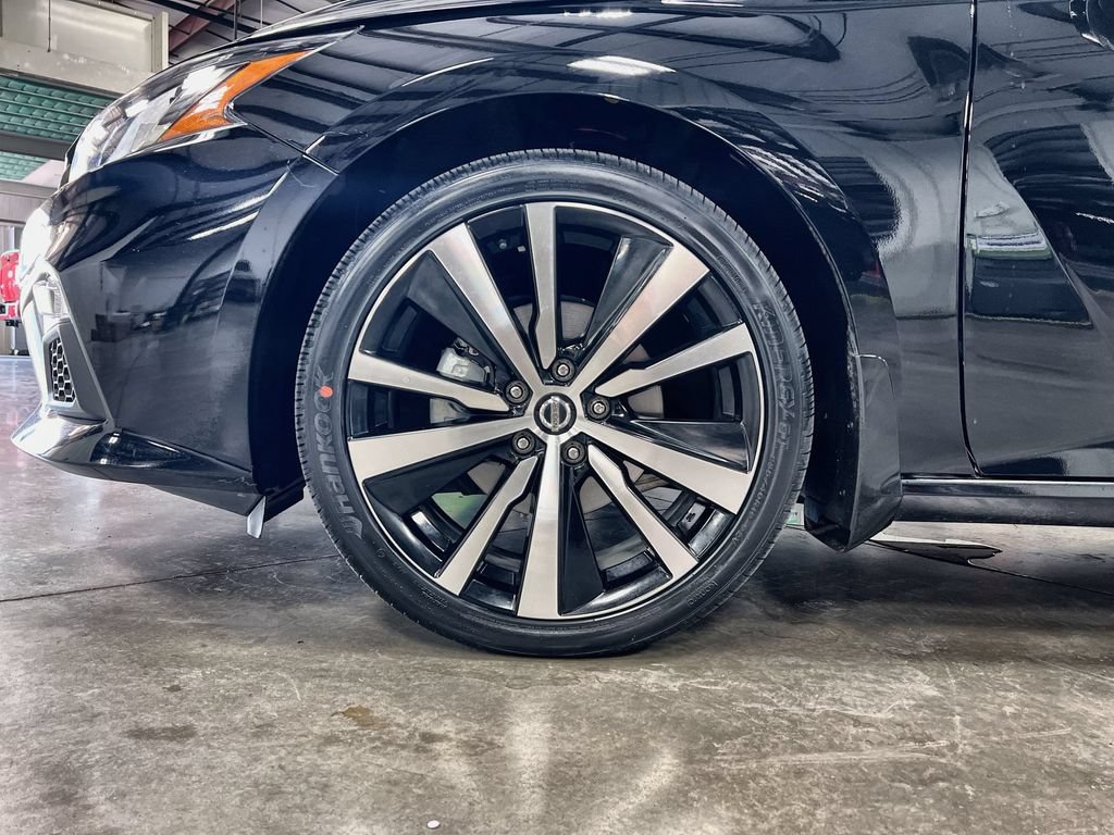 Used 2022 Nissan Altima 2.0 SR FWD image 11