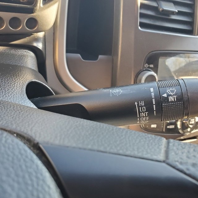 Used 2013 Chevrolet Sonic LT image 24