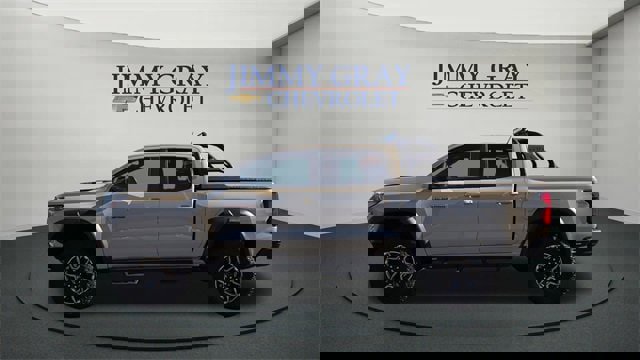 Used 2023 Chevrolet Colorado ZR2 w/ ZR2 Convenience Package III image 6