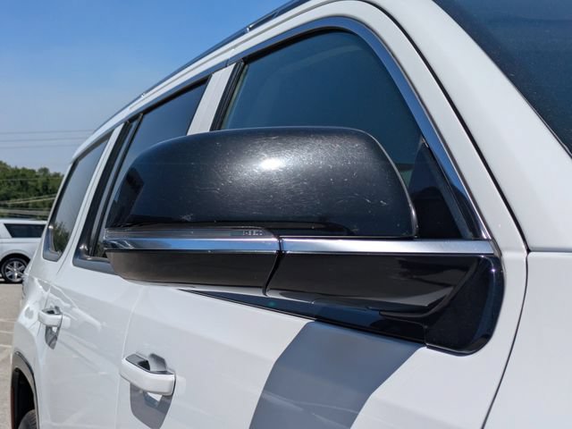 Used 2024 Jeep Wagoneer Series III AWD/4WD image 13
