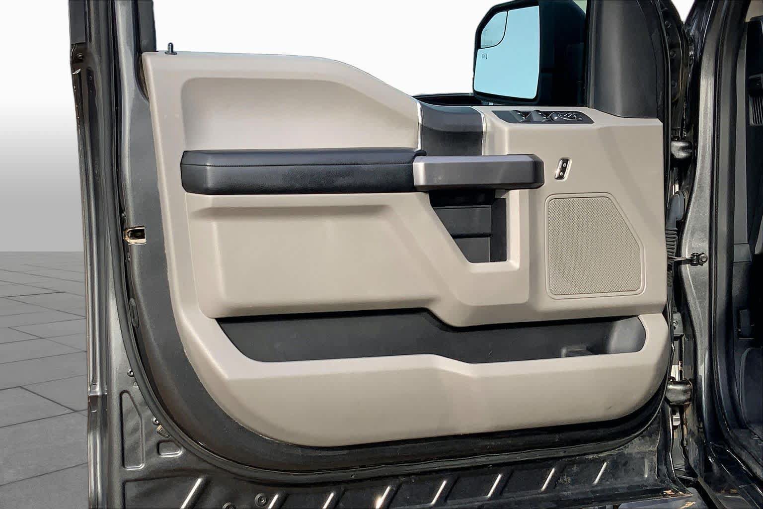 Used 2020 Ford F150 XLT AWD/4WD image 22