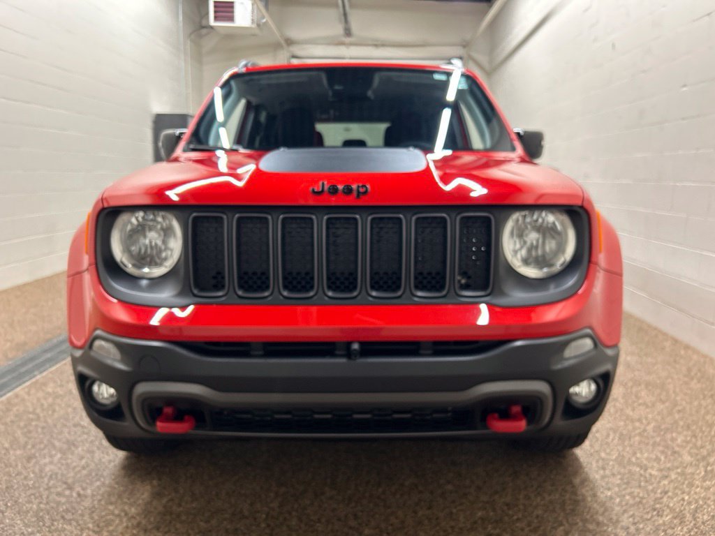 Used 2023 Jeep Renegade Trailhawk AWD/4WD image 6