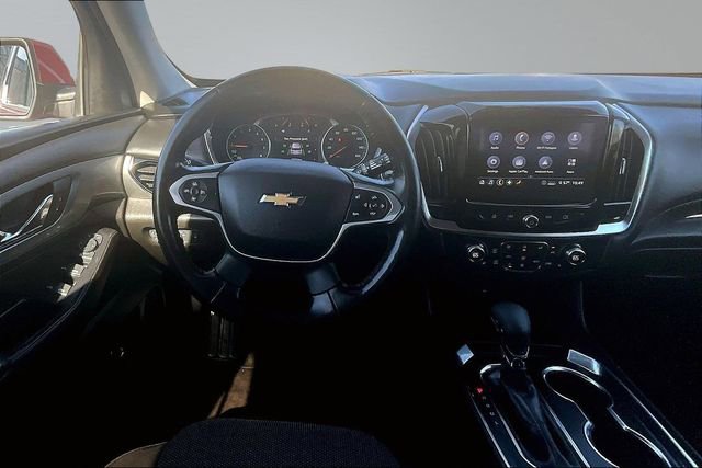 Used 2021 Chevrolet Traverse LT image 8