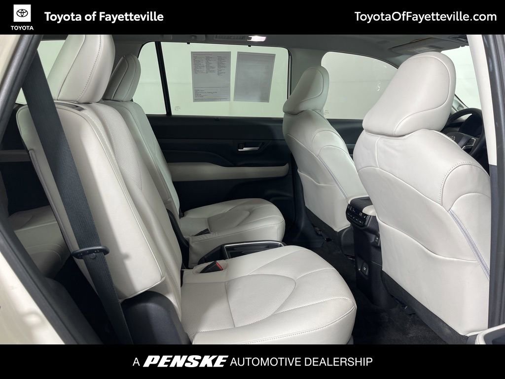 Used 2024 Toyota Grand Highlander Limited image 12