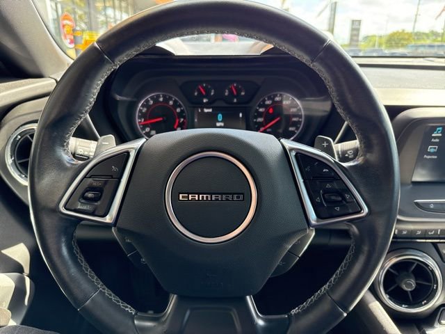 Used 2018 Chevrolet Camaro LT RWD image 11