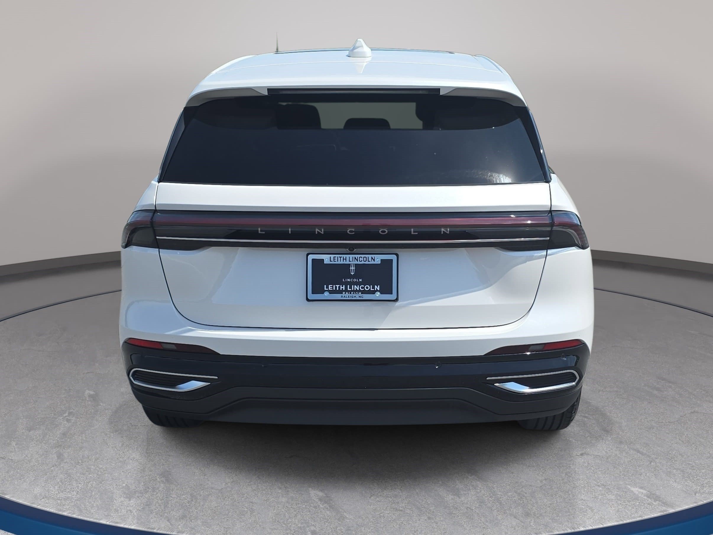 New 2026 Lincoln Nautilus Premier w/ Equipment Group 102A AWD/4WD image 6