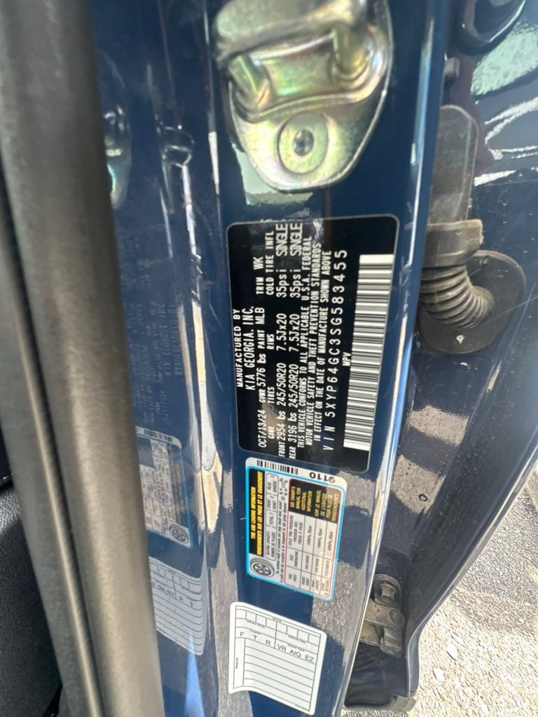 Certified 2025 Kia Telluride S FWD image 11
