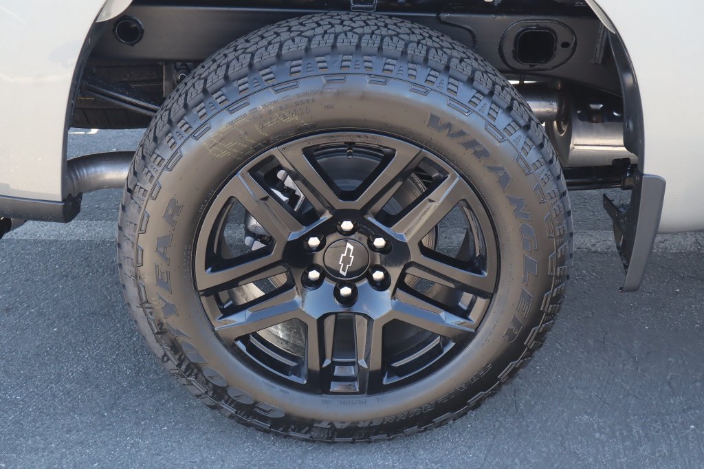 New 2026 Chevrolet Silverado 1500 Custom w/ Turbomax Blackout Package AWD/4WD image 14