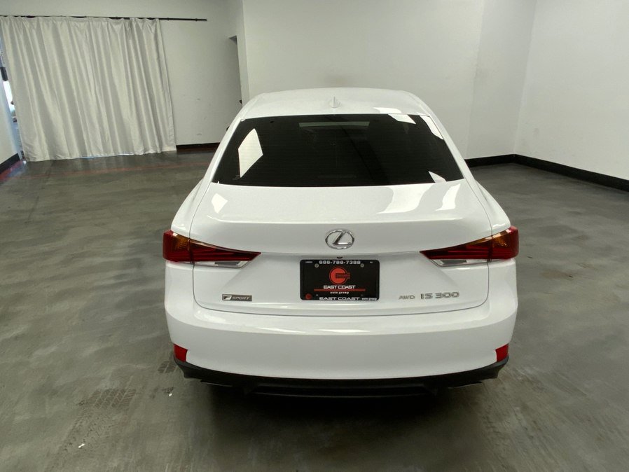 Used 2018 Lexus IS 300 AWD image 3