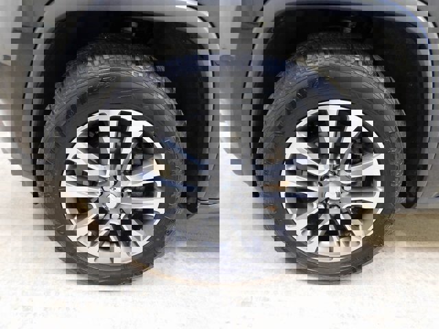 Used 2018 Jeep Grand Cherokee Limited w/ Luxury Group II image 11