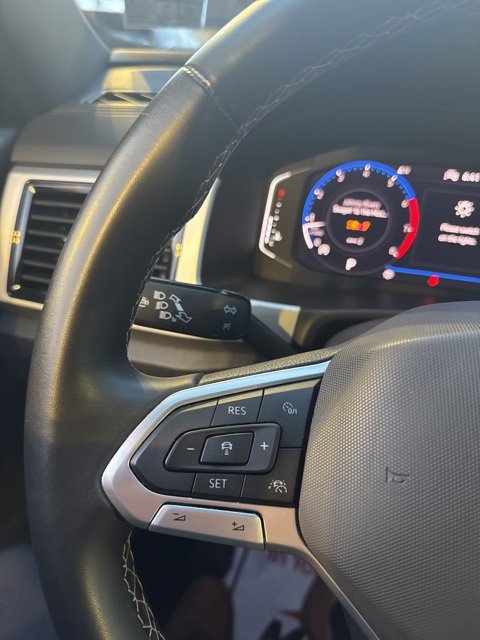 Used 2021 Volkswagen Atlas Cross Sport SEL image 32