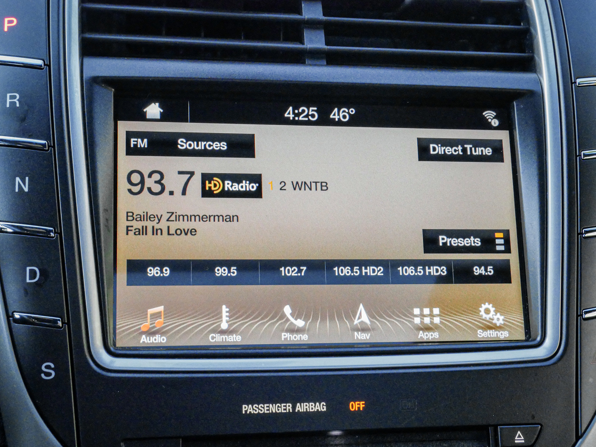 Used 2016 Lincoln MKX Reserve w/ Luxury Package image 23