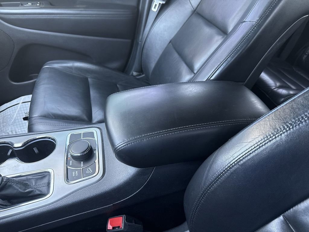 Used 2020 Jeep Grand Cherokee Limited AWD/4WD image 26