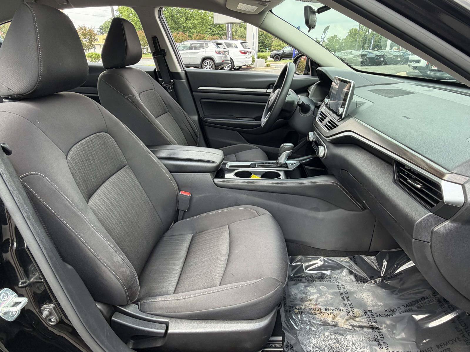 Used 2023 Nissan Altima 2.5 SV FWD image 31