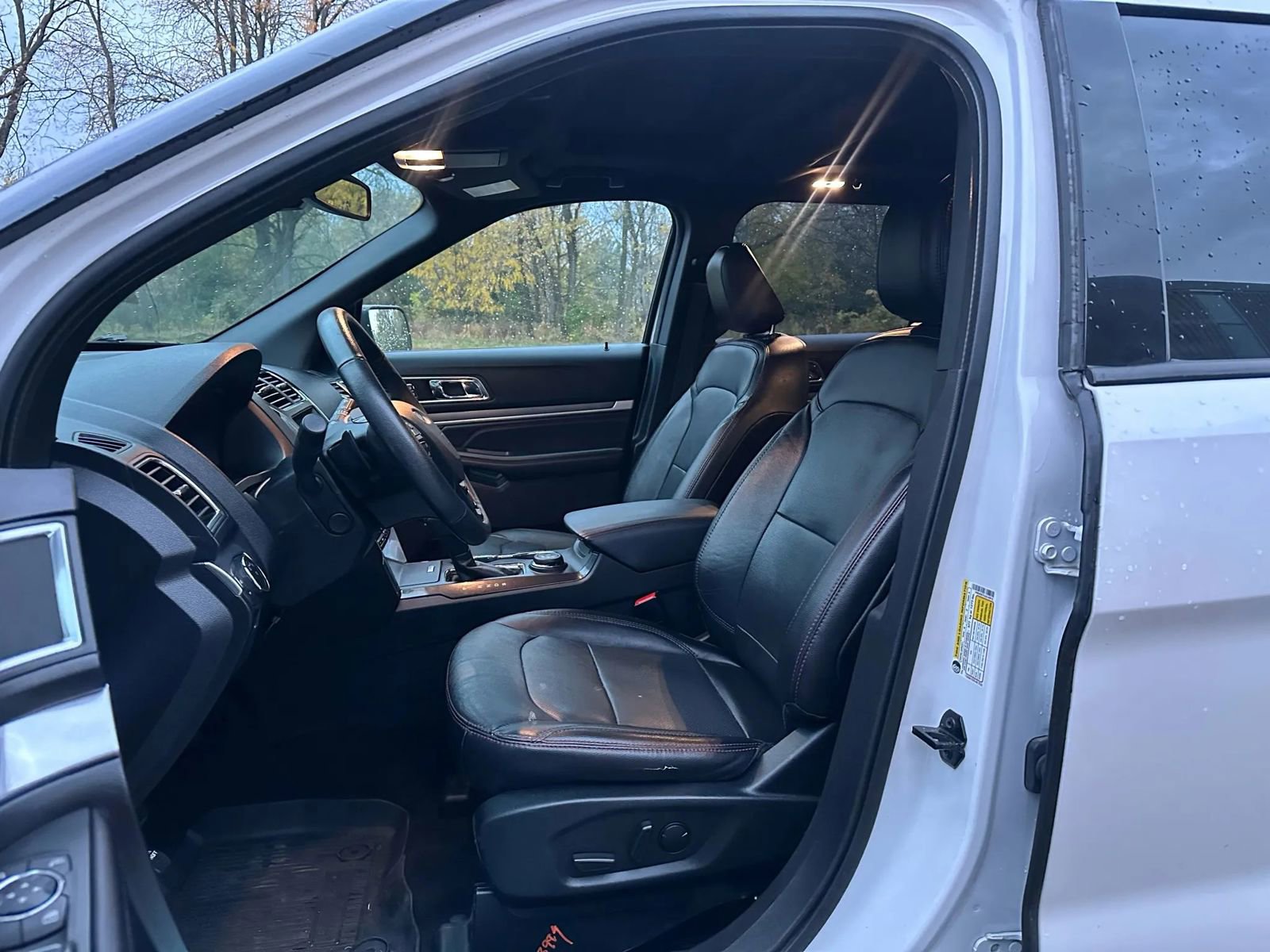 Used 2018 Ford Explorer Sport w/ Equipment Group 401A image 14