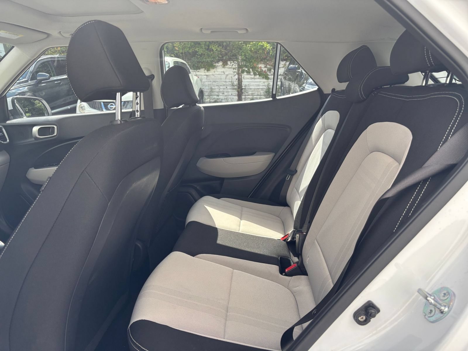 Used 2026 Hyundai Venue SEL FWD image 24