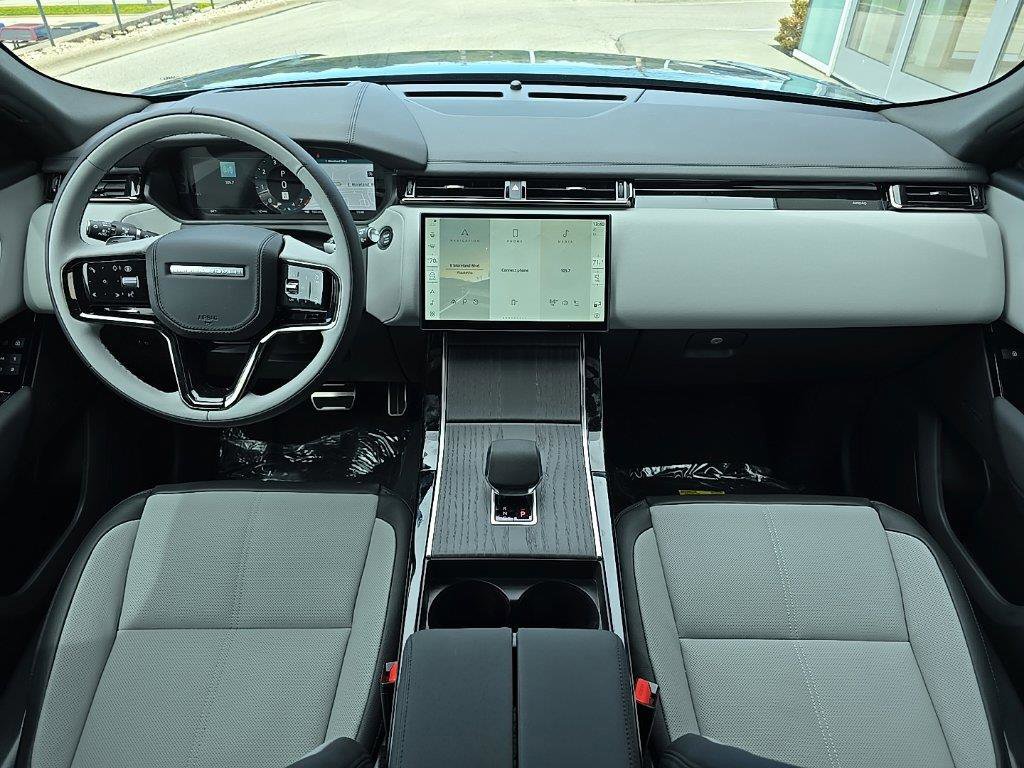 New 2026 Land Rover Range Rover Velar Dynamic SE image 9